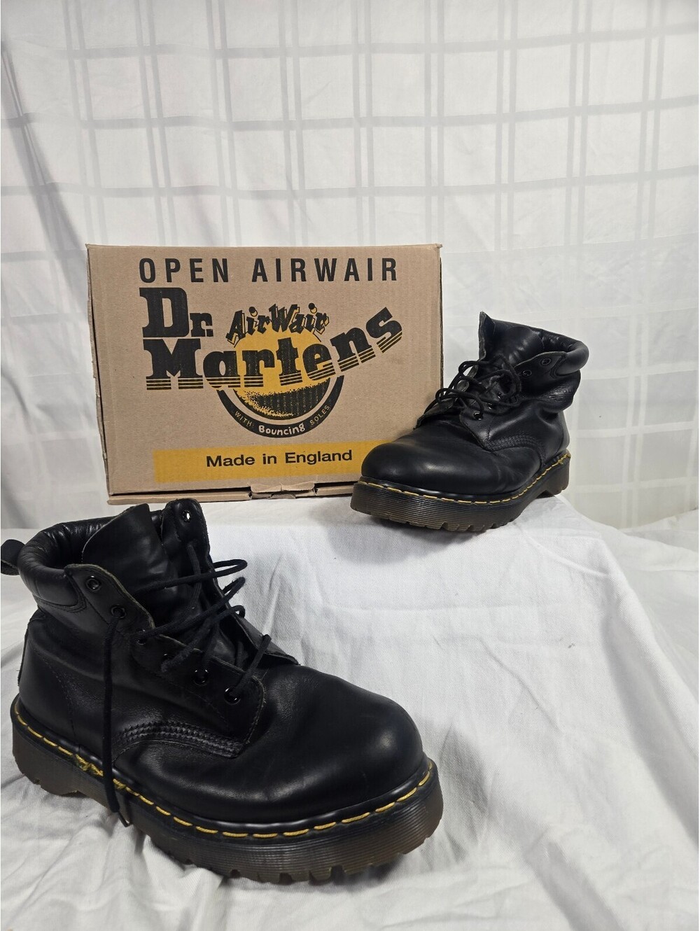 Vintage Dr. Martens 939 6-Eye Padded Collar Boots Black Leather Made In England